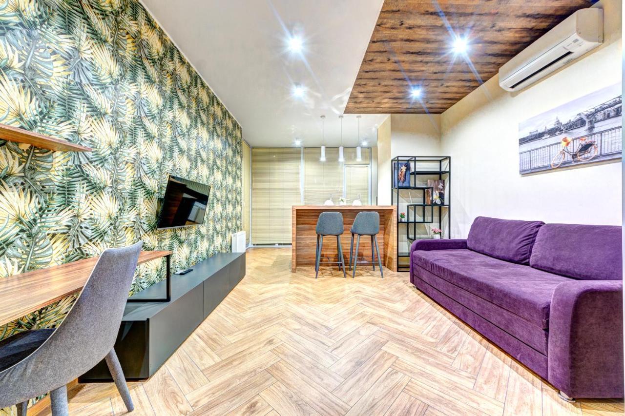 Apartment On The Street. Evgeniya Konovalets, 36B Киев Экстерьер фото